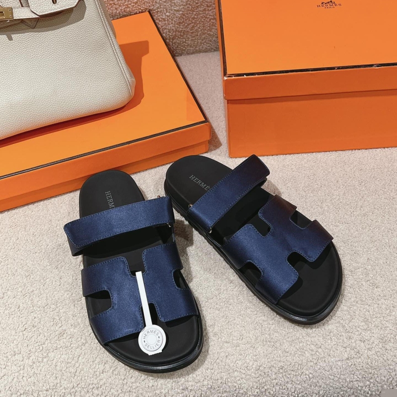 H**mes slippers